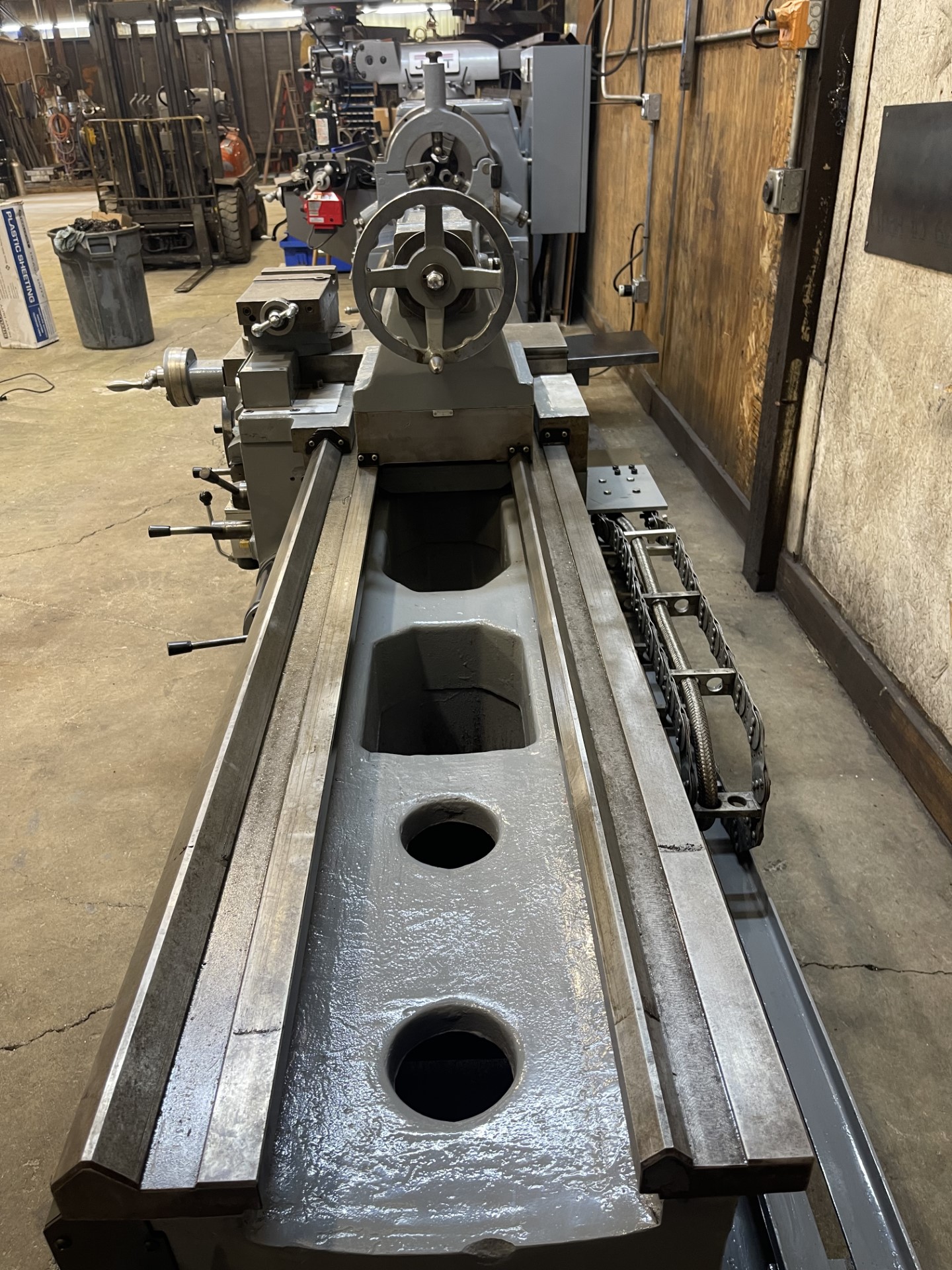 Hwacheon 24x120